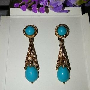 Vintage ❤️Avon💙Azurene Turquoise Clip-on Earrings